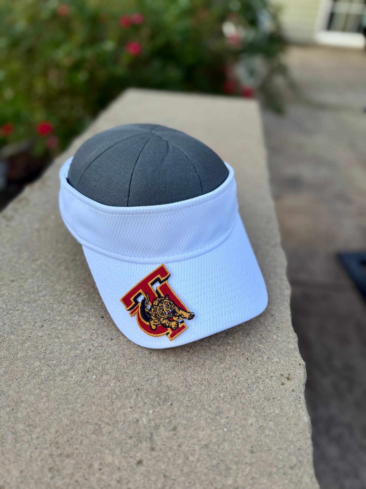 TU Tiger Visor
